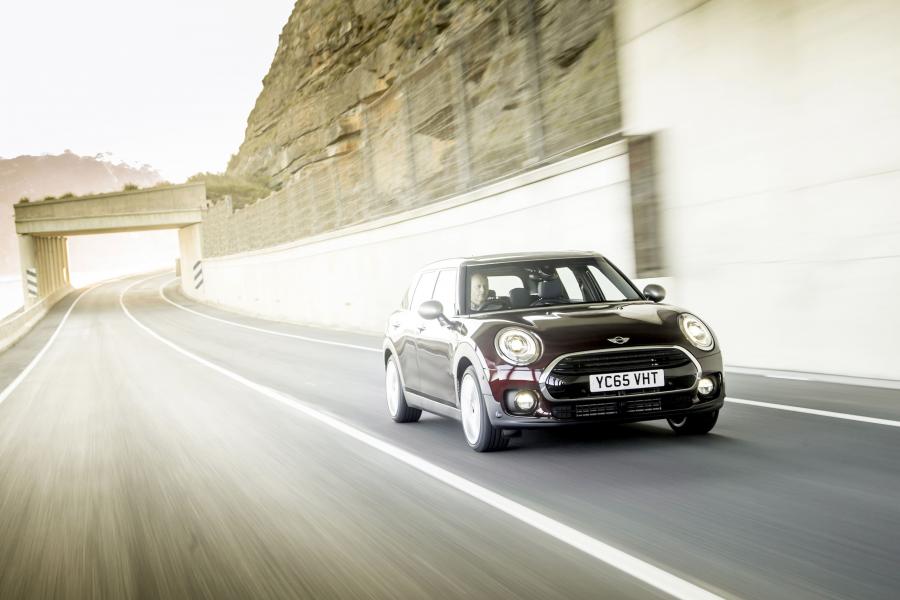  Mini Cooper D Clubman 2015 года  (UK) (фото 22 из 127)